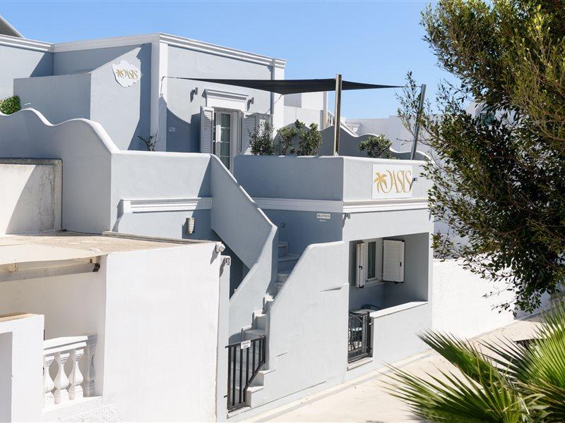 Oasis Suites Fira Екстериор снимка