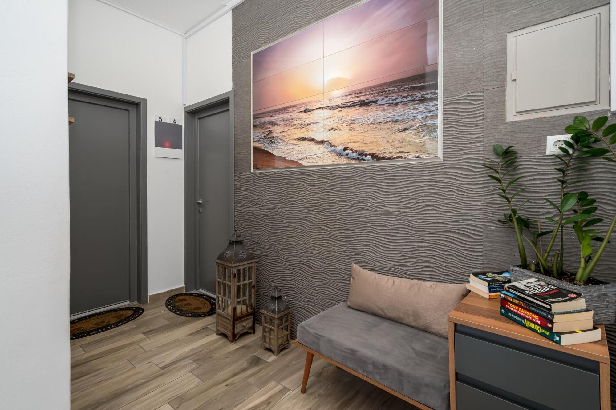 Oasis Suites Fira Екстериор снимка