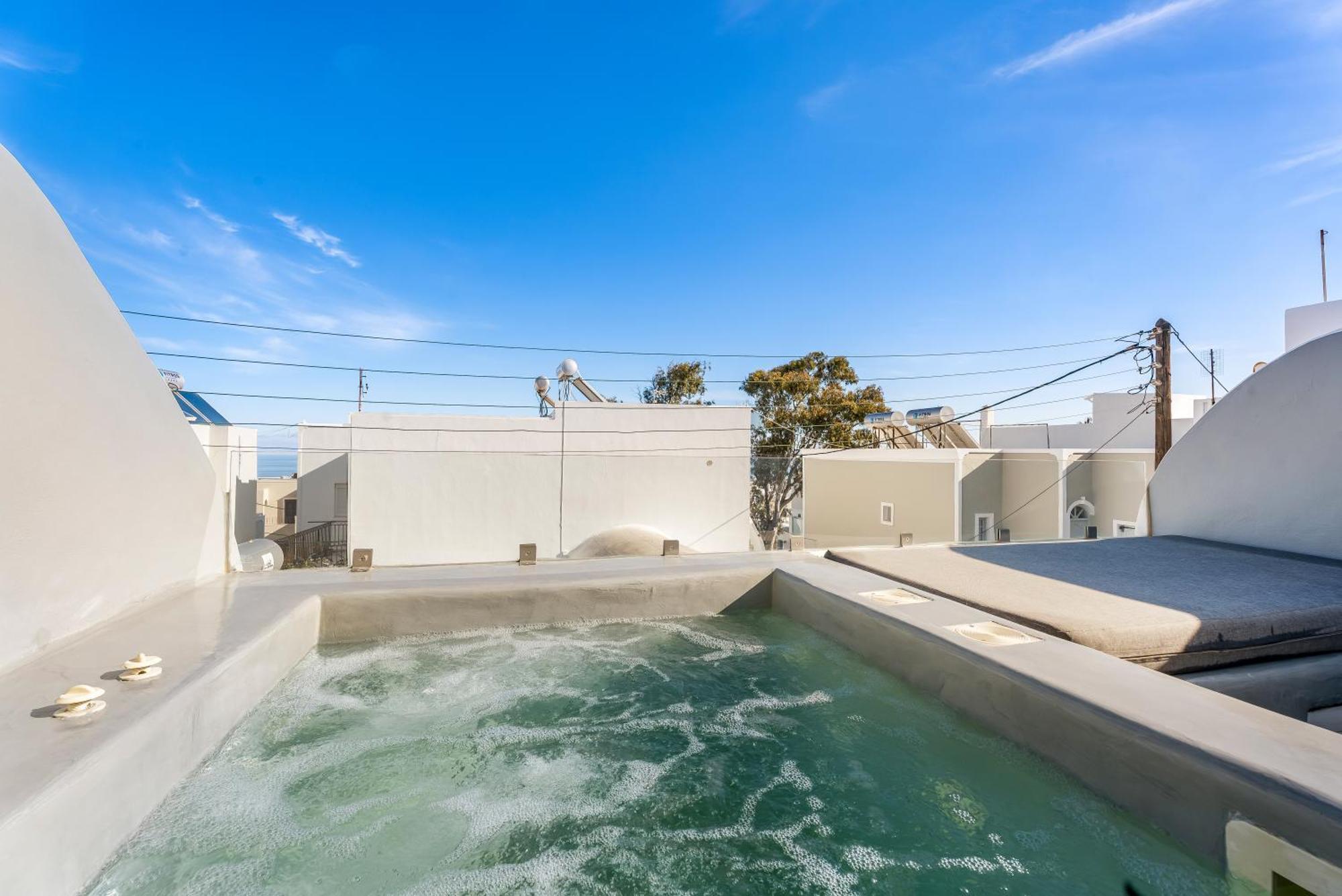 Oasis Suites Fira Екстериор снимка