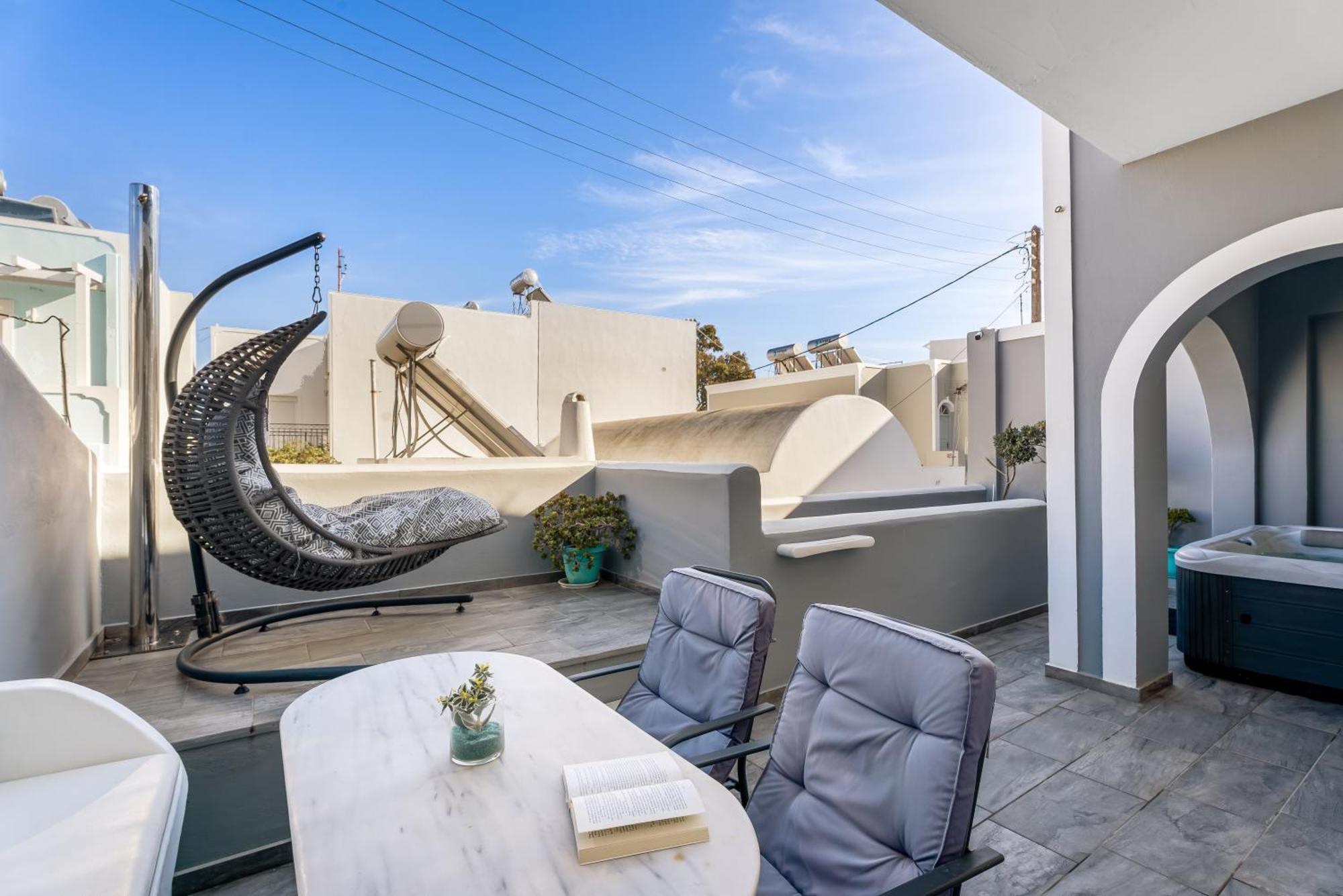 Oasis Suites Fira Екстериор снимка