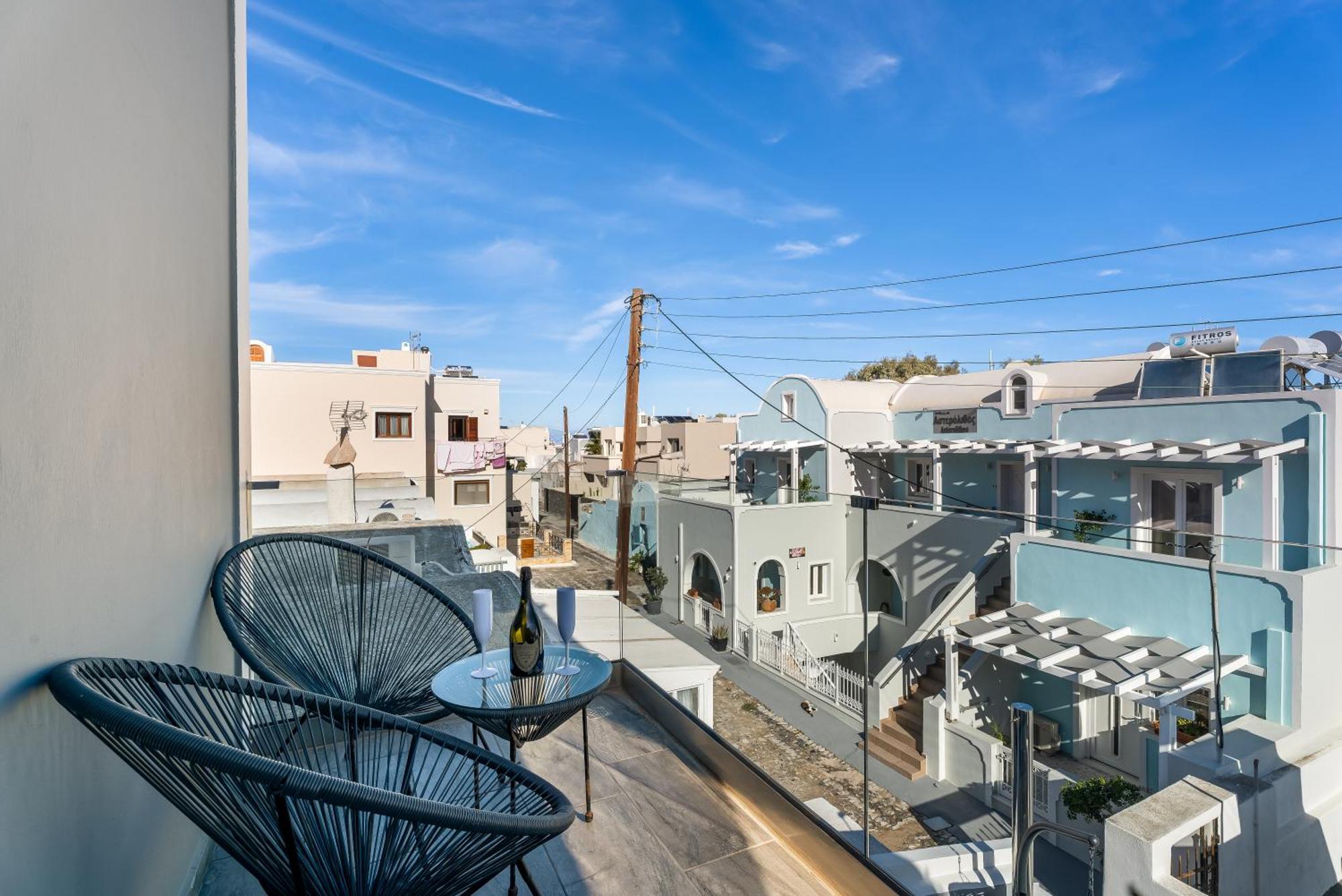 Oasis Suites Fira Екстериор снимка
