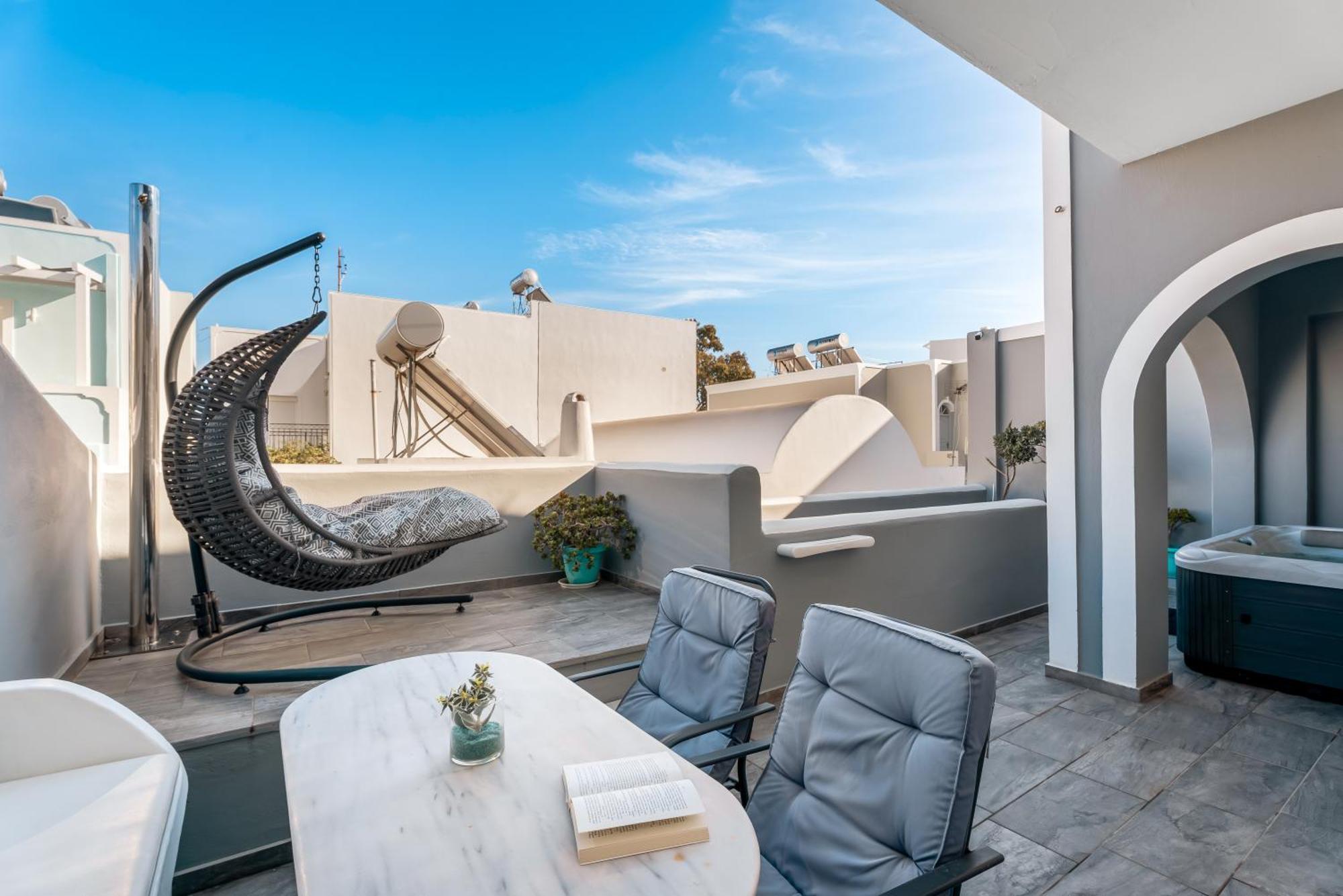 Oasis Suites Fira Екстериор снимка